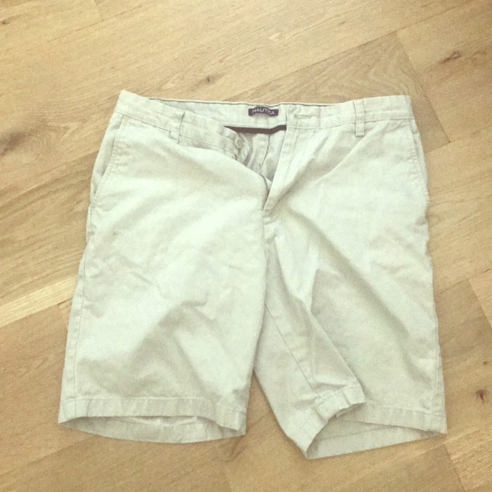 Khaki short